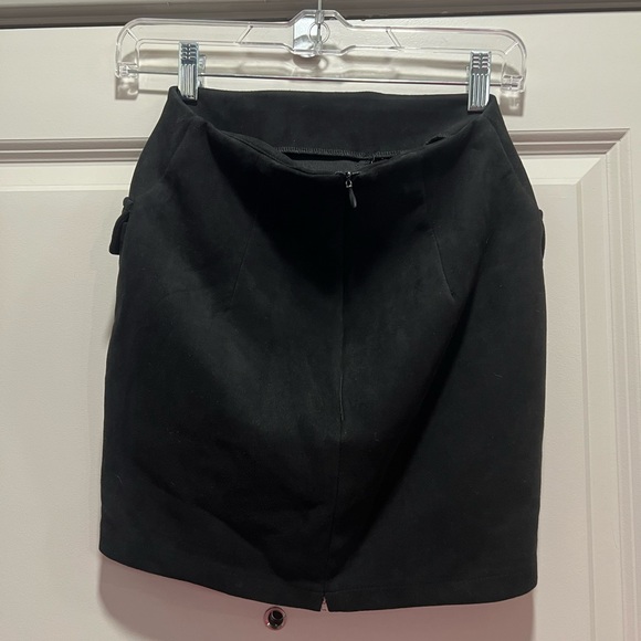 LUXXEL Skirt Size Small - Picture 2 of 2